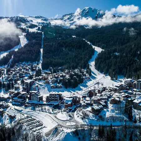 Sublime 2 Pieces Pour 6 Personnes - La Tania, Skis Aux Pieds - Fr-1-182a-32 * Courchevel