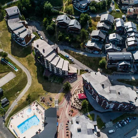 Apartment Sublime 2 Pieces Pour 6 Personnes - La Tania, Skis Aux Pieds - Fr-1-182a-32 Courchevel